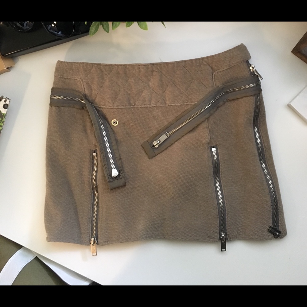 UNDERCOVER Japanese brand mini skirt